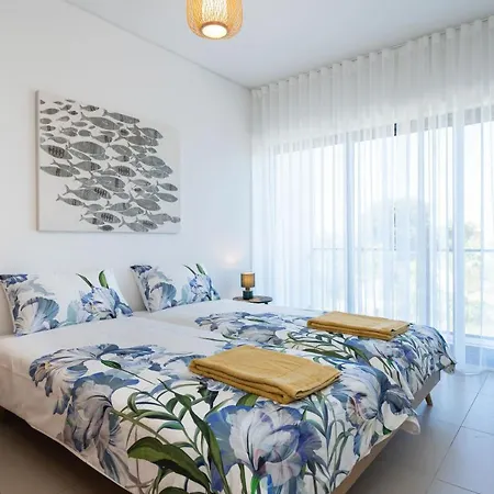 Marina Sky Apartament *